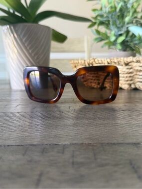 Burberry Tortoiseshell Square Frame Sunglasses - Brown